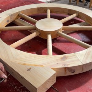 Build a Very Sturdy Large Bench Inspired By Giant Wheels // Very Creative & Unique Woodworking Ideas