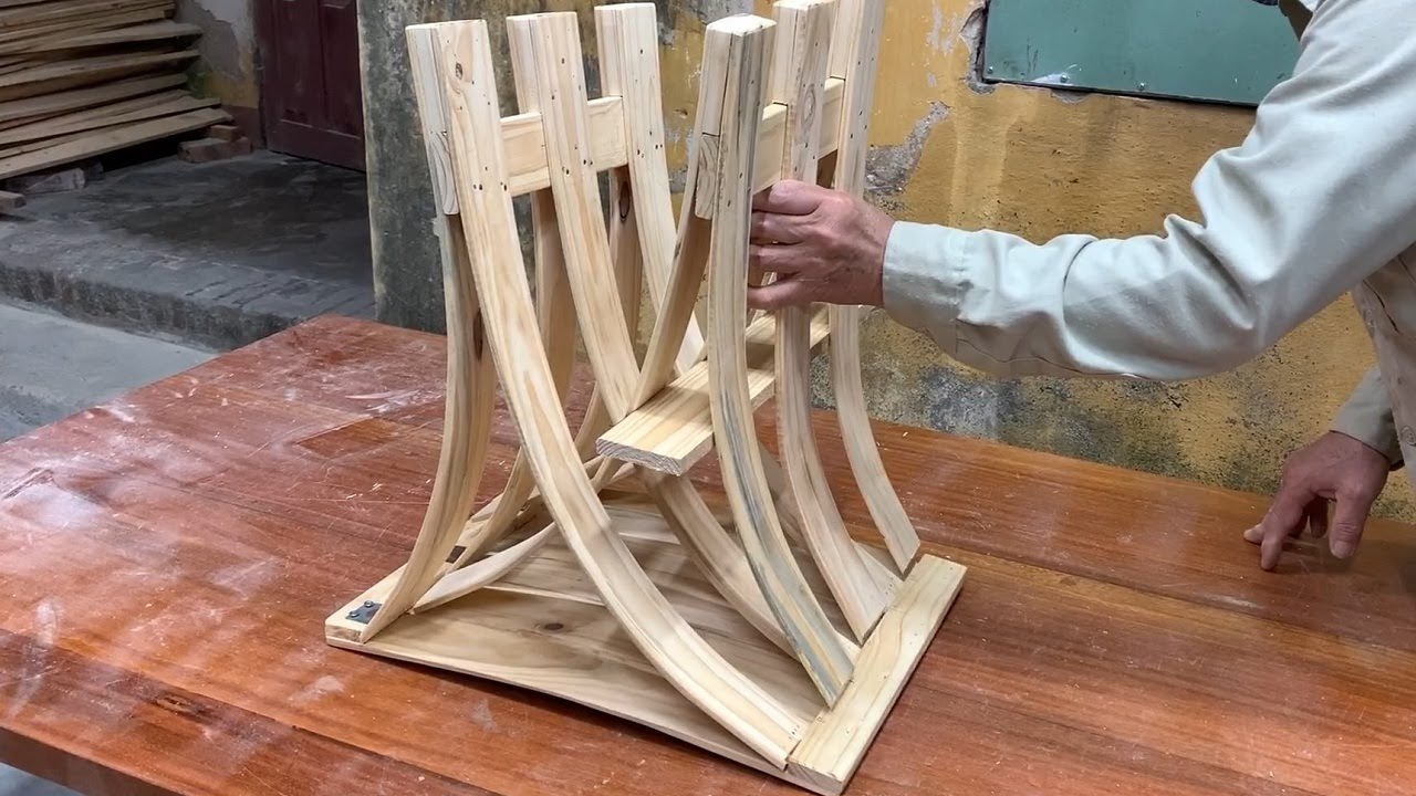 Amazing Innovative Woodworking Techniques Skillful - Build A Beautiful Curved Chair From Pallet Bar