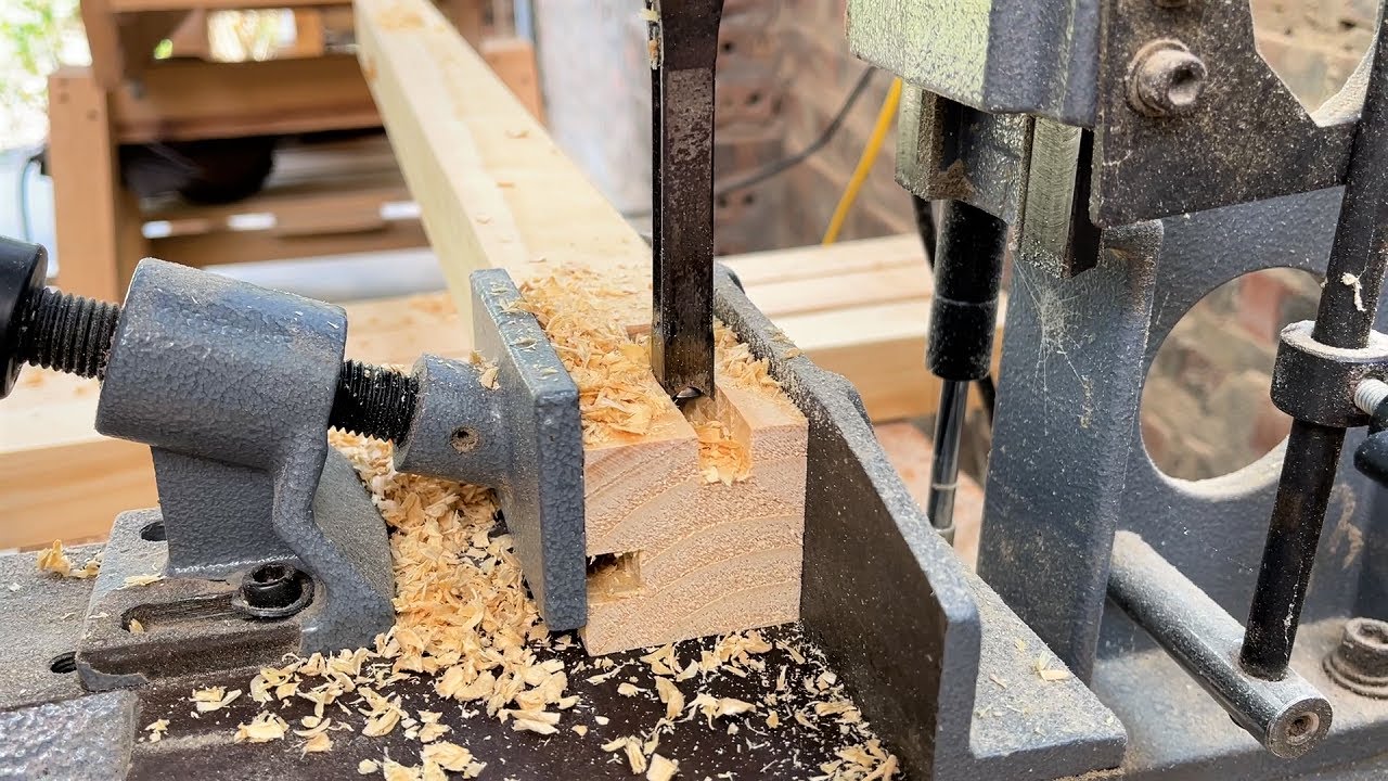 Instructions On How To Make a Milling Table For Handheld Machines //  Amazing Woodworking Projects